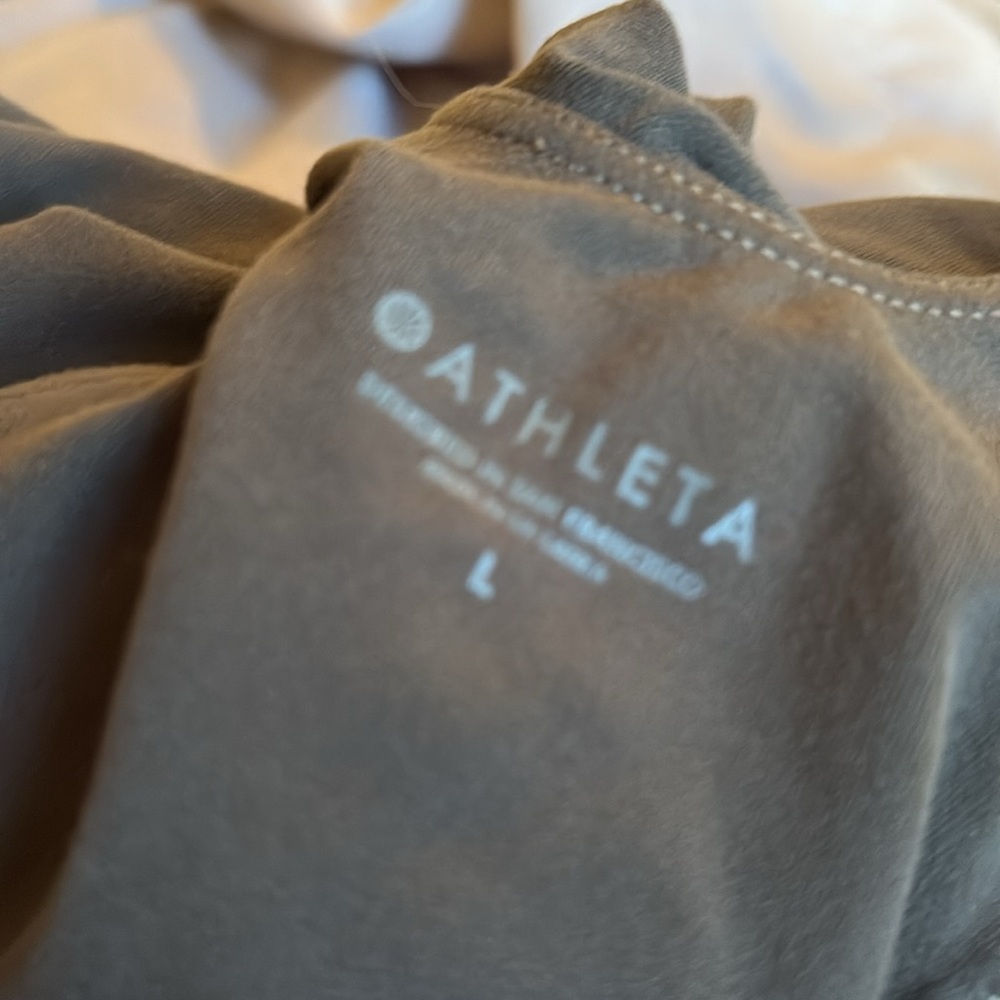Athleta Conscious Crop Bra Top Gray/Olive - Picture 4 of 4